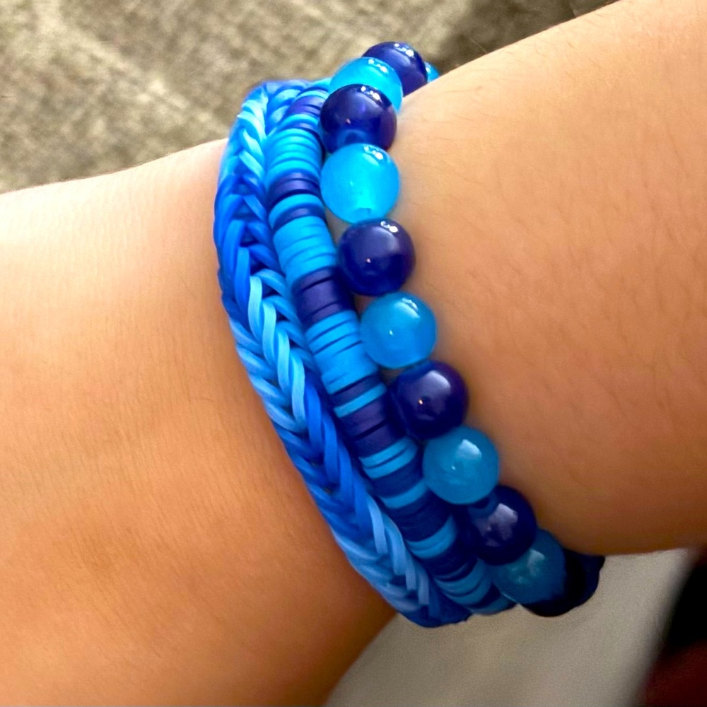 Jessica’s Baubles Handcrafted Stretch Bracelet Trio in Blue -NIP